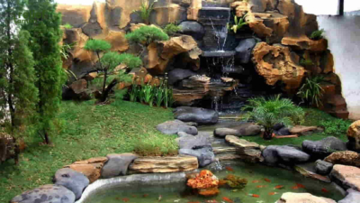 Relief Dekorasi Tebing Taman di Tebing Tinggi